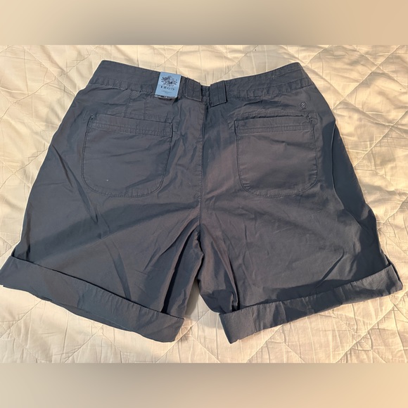NWT Izod cotton shorts - size 14, blue - Picture 3 of 4